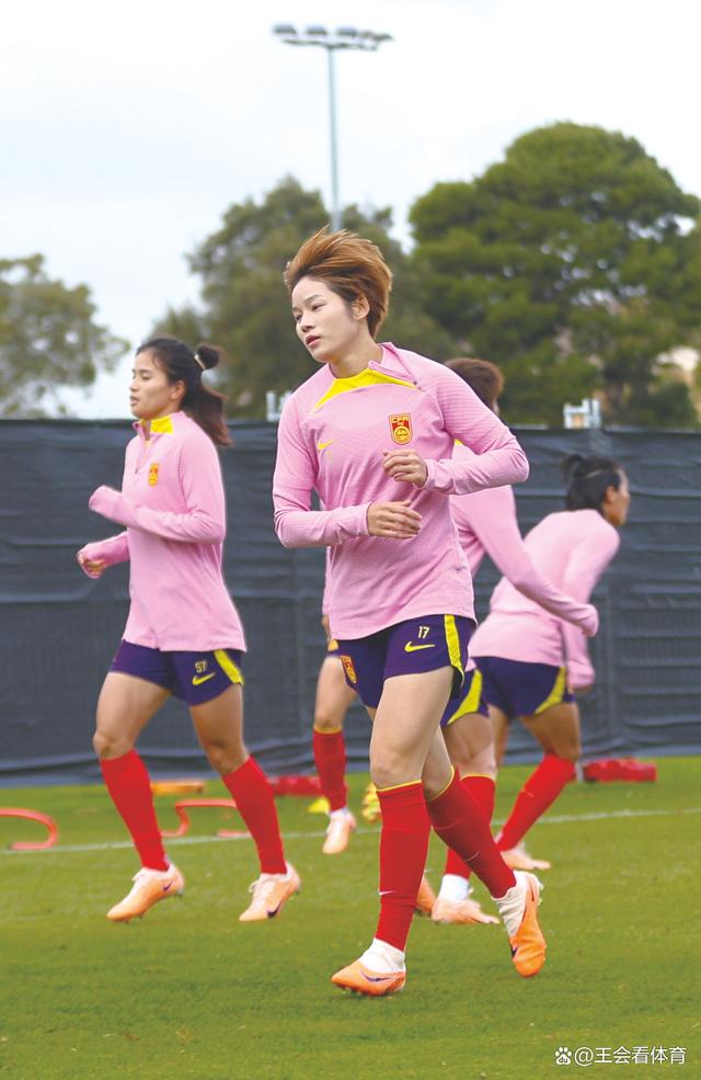 利记官方网站-精湛球技，国内女足选手用实力征服赛场