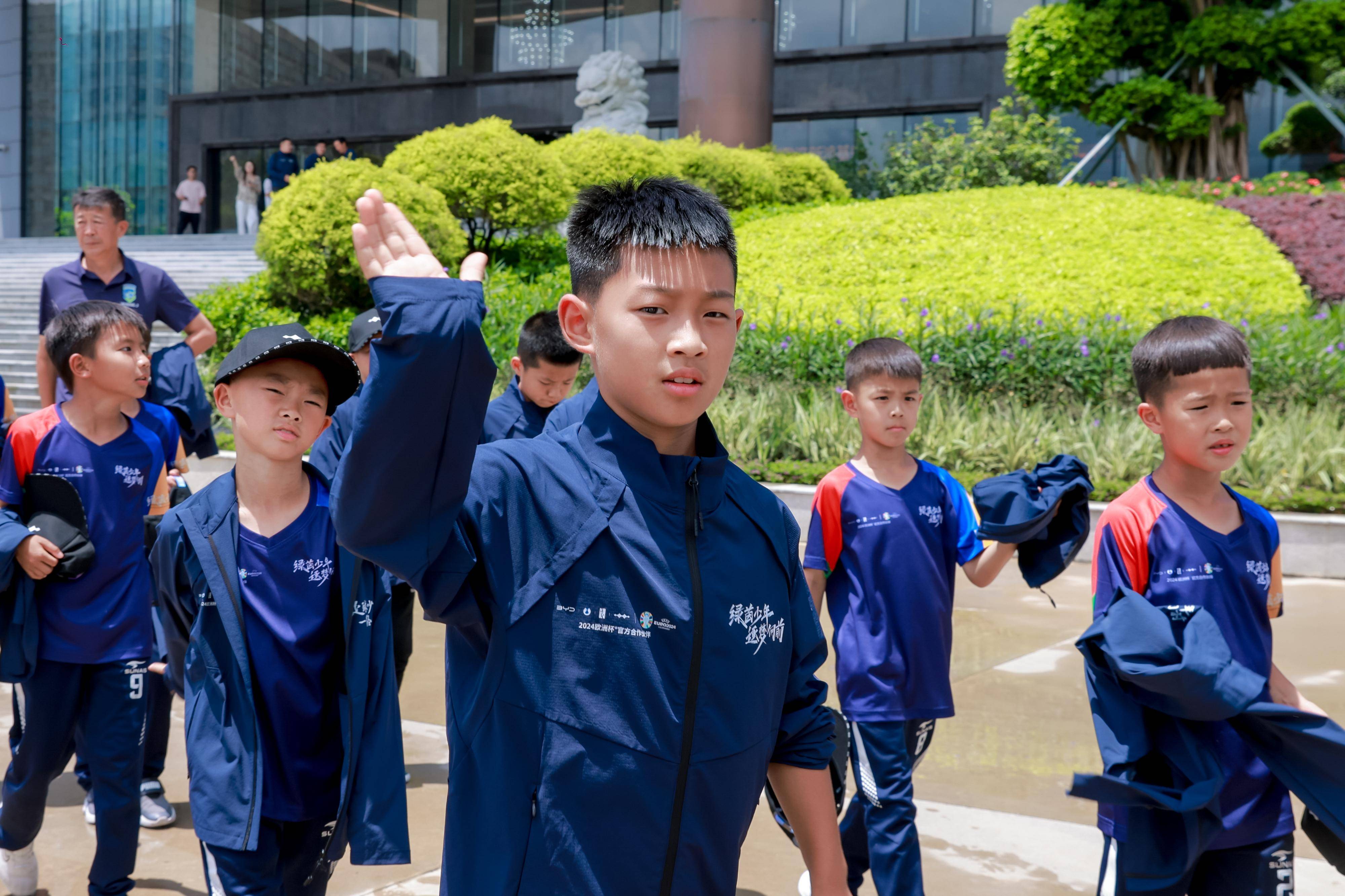 欧洲俱乐部球队着手加强青训基地建设