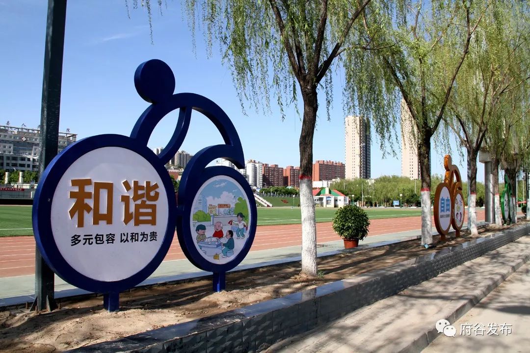 集体合作，默契精良，相得益彰