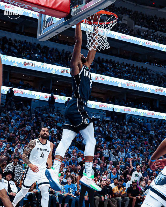 独行侠大胜灰熊,新援打出亮眼表现 独行侠大胜灰熊,新援打出亮眼表现