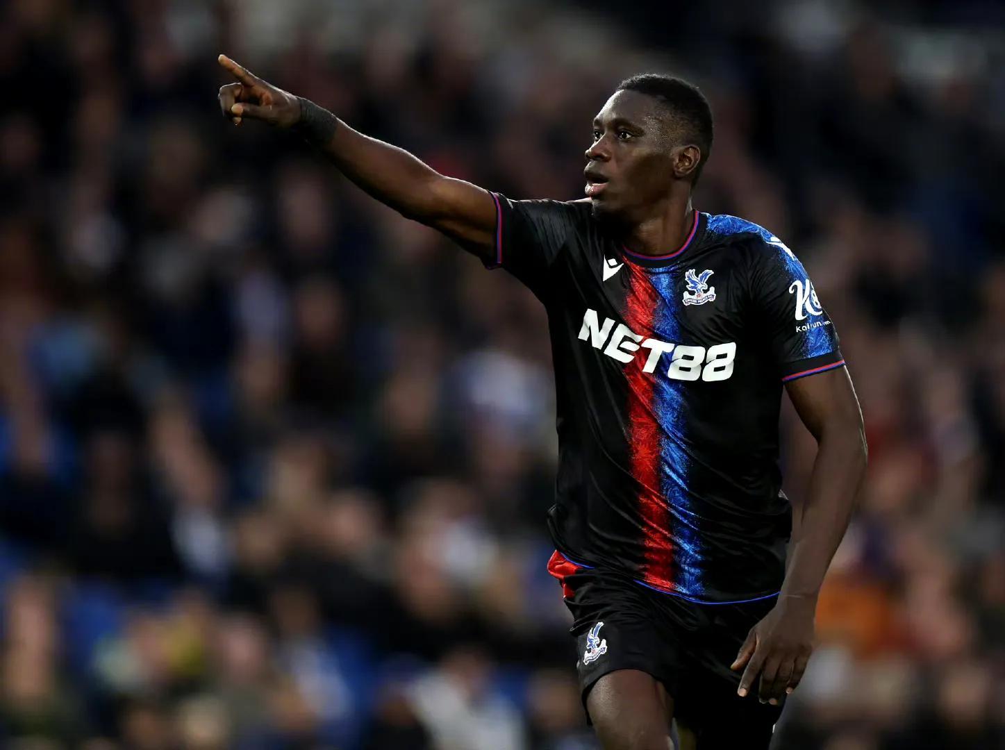 奥斯本客场战平布莱顿,维持保级希望 奥斯本客场战平布莱顿,维持保级希望