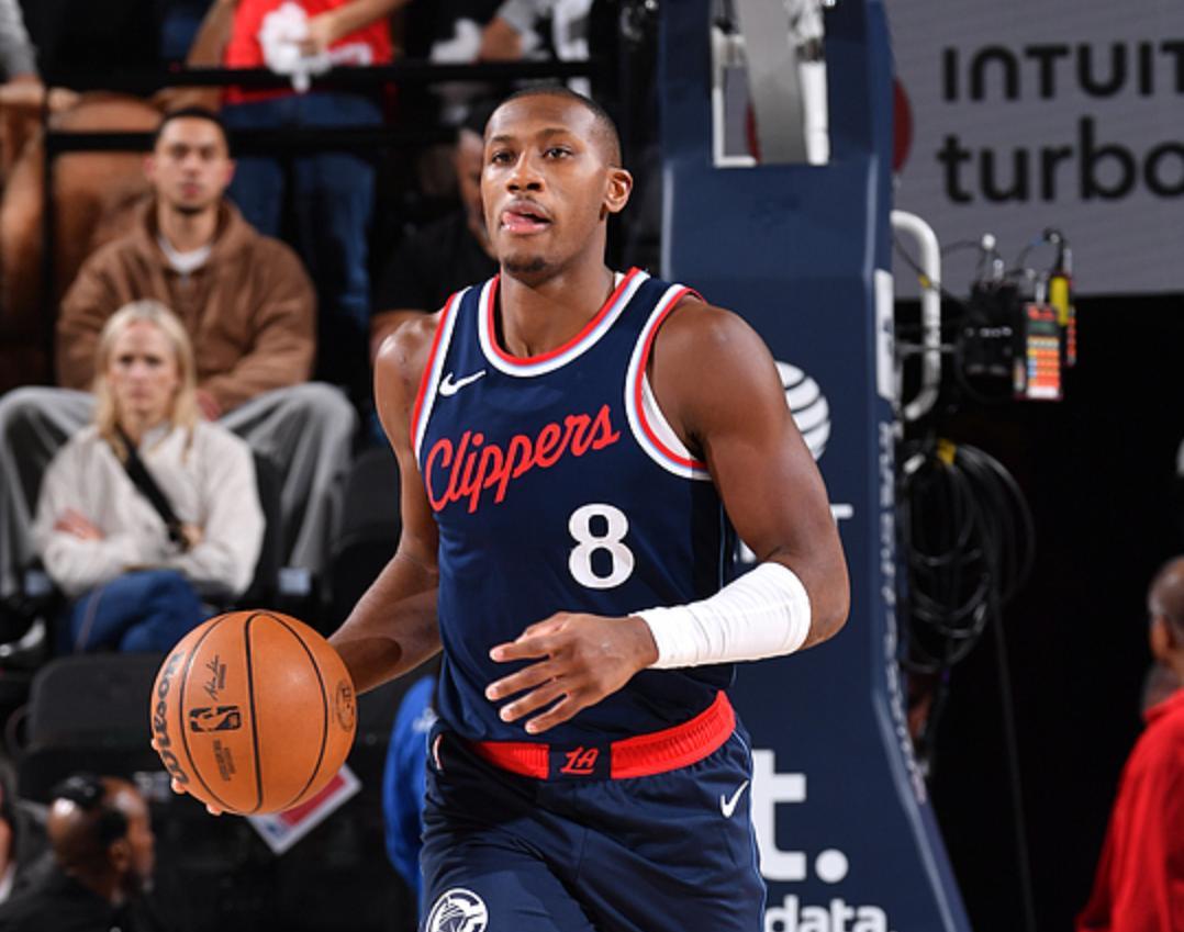 利记官网-伦纳德独揽30+10，快船大胜太阳