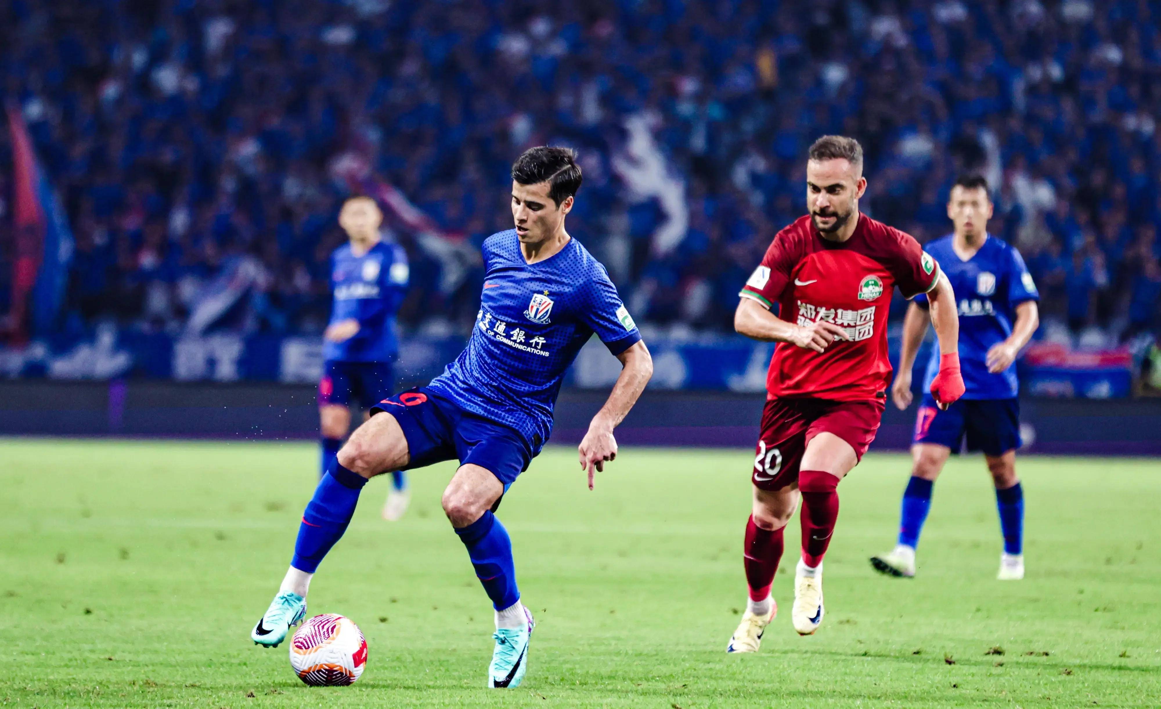 巴黎圣日耳曼险胜曼联,小组赛成绩不佳 巴黎圣日耳曼险胜曼联,小组赛成绩不佳