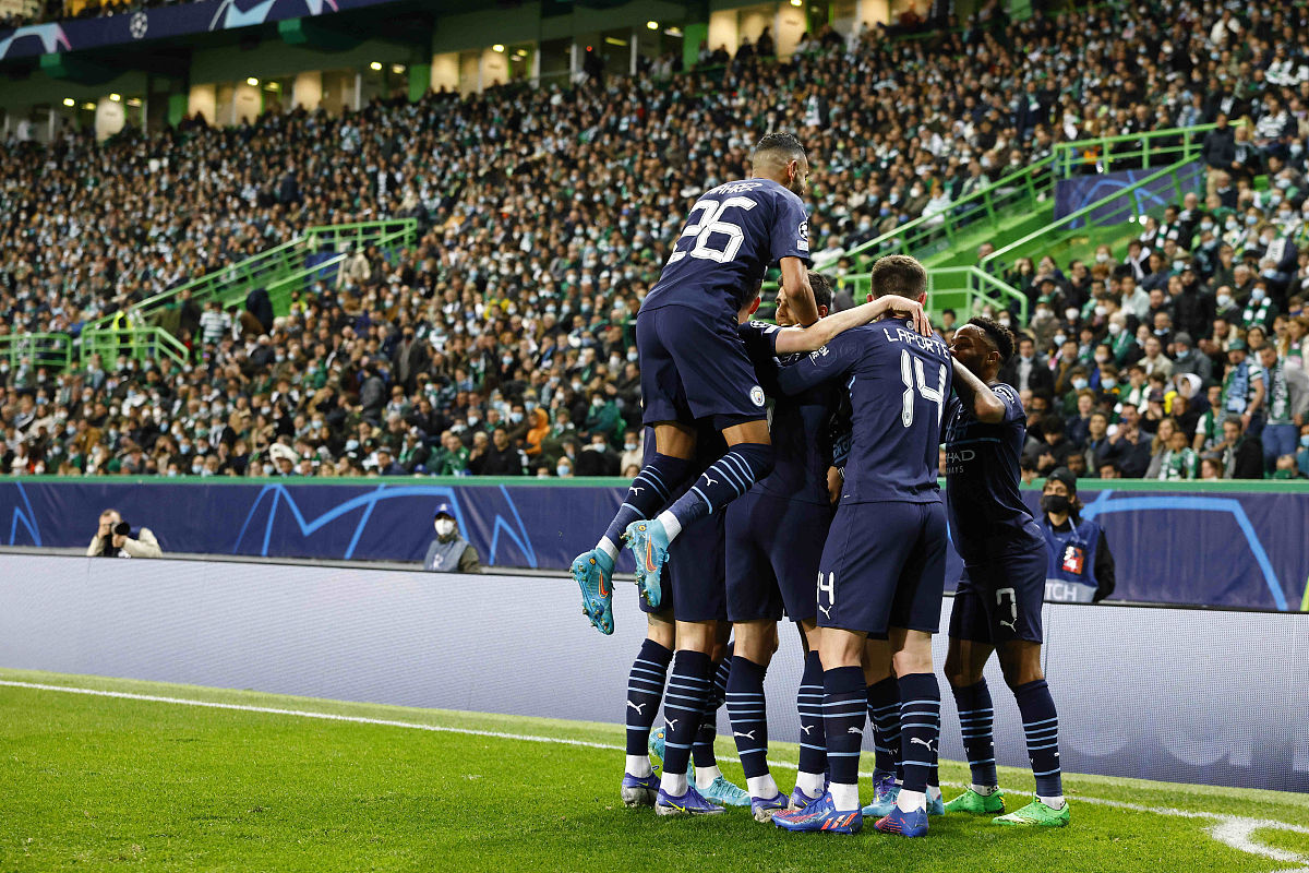 瓦伦西亚惨败，皇马晋级领先