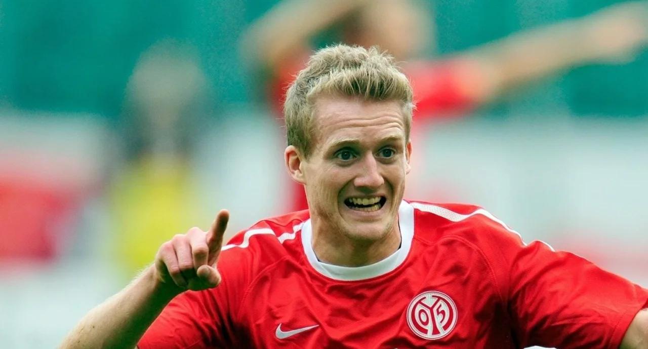 美因茨连续获胜，客场艰难夺取宝贵胜利