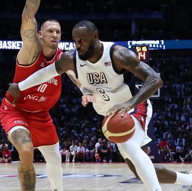 利记官方网站-美国队在比赛中力克对手，取得连胜