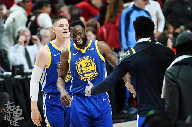 黄蜂队全员发威,横扫对手轻松晋级 黄蜂队全员发威,横扫对手轻松晋级