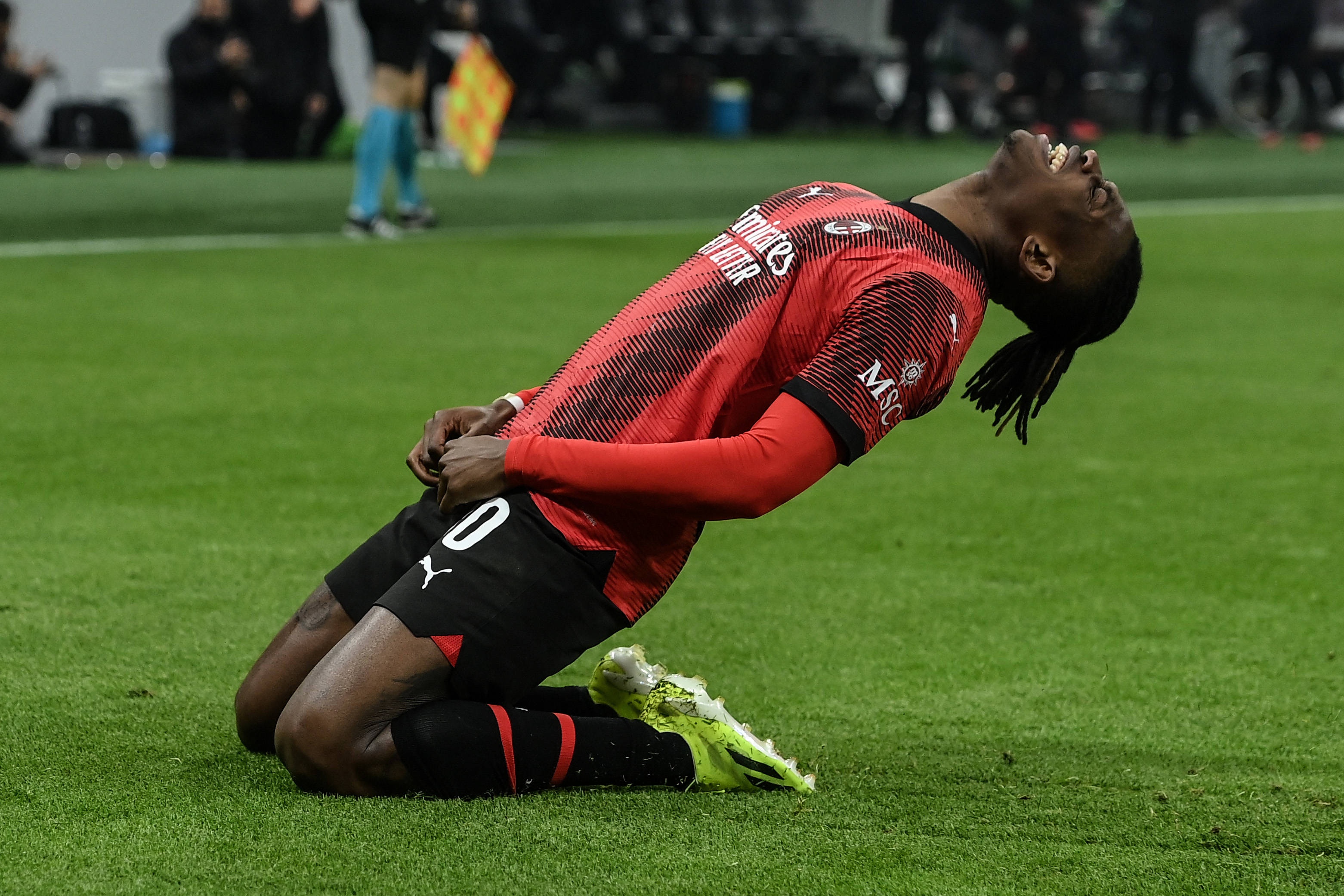 都灵客场被AC米兰绝杀,遗憾失利 都灵客场被AC米兰绝杀,遗憾失利