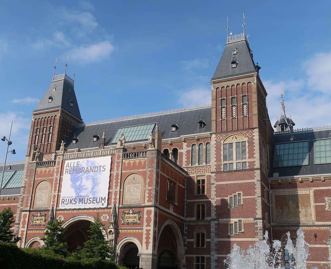 利记官网-大巴黎遭逢挑战，策略性转变引发热议