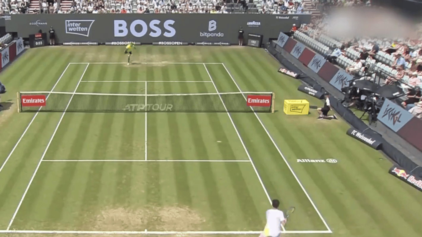 利记官网-斯图加特客场胜出,取得关键三分