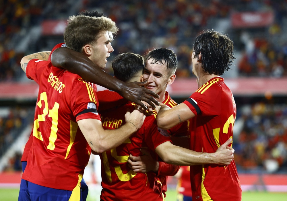 萨拉戈萨绝杀惊艳，豪取三分登上榜首