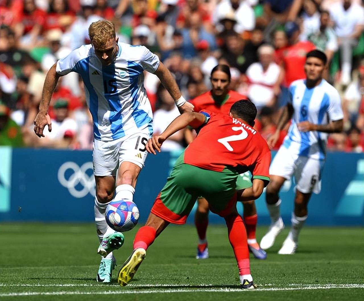 独家幕后！揭秘国际足球比赛内幕