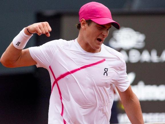 欧洲青少年联赛掀起轰动，年轻天才崛起