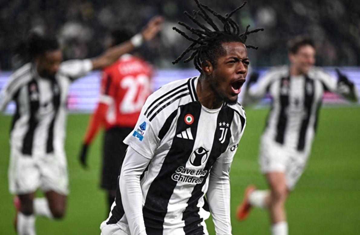 尤文图斯门将神勇扑救,守护球门不失一球 尤文图斯门将神勇扑救,守护球门不失一球