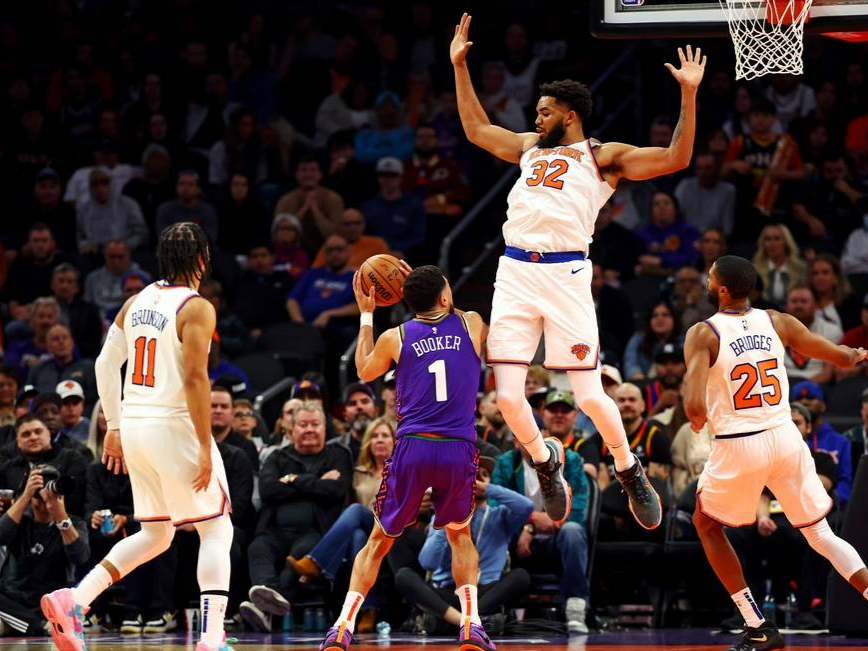 尼克斯阵容调整取得突破，终结连败