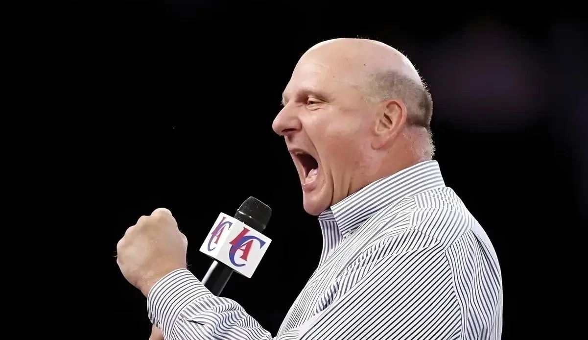 利记官网-克雷莱围主场大胜，球队全队出色发挥展现集体进攻气势