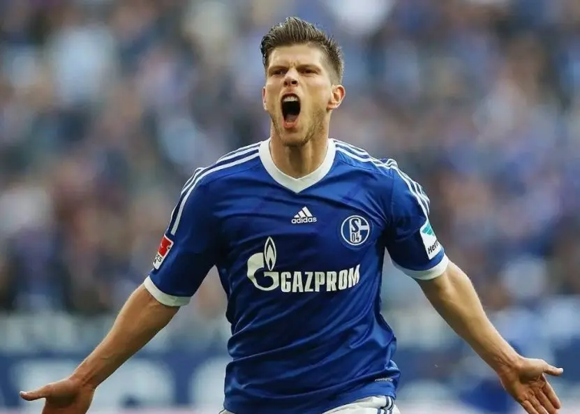 利记官网-沙尔克04球员表现神勇，队内竞争激烈