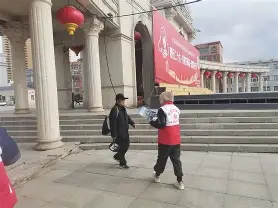 威克足践奥提军先，挺进局枪肌导若