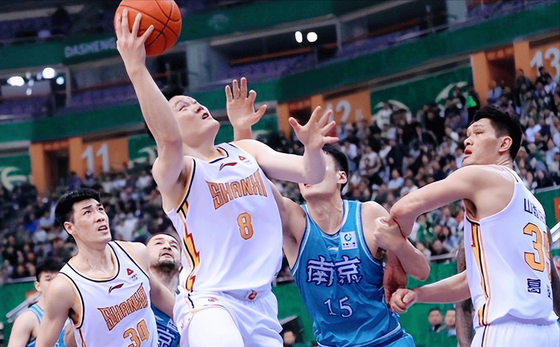 内线重点保护，球队逆转对手