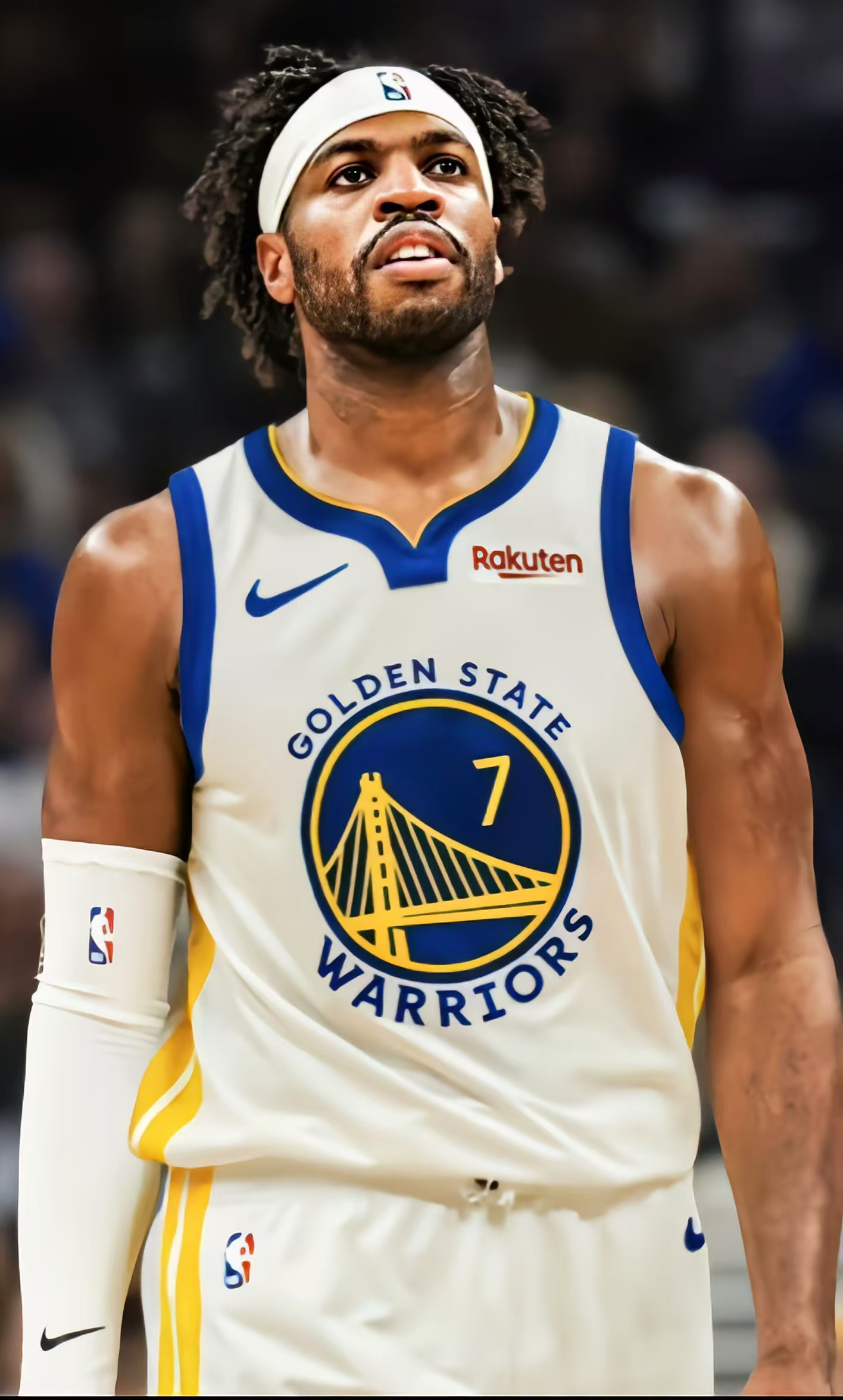 利记-米切尔出战122分钟，领先勇士2分钟