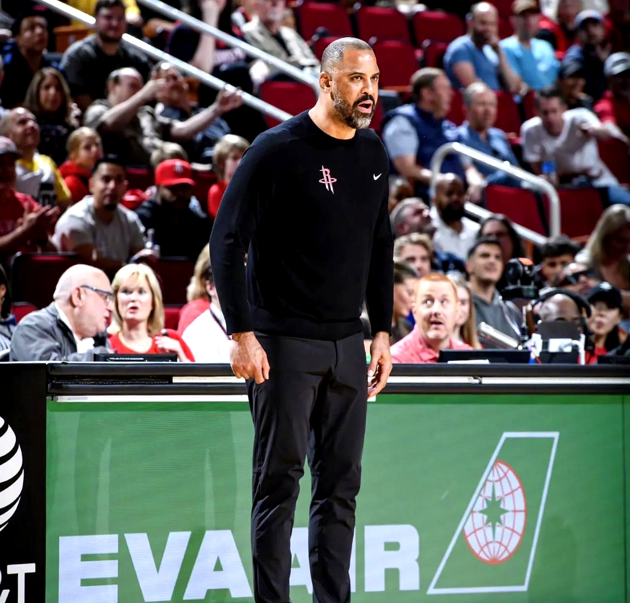 利记官网-卡利亚里首发阵容调整，主教练变阵