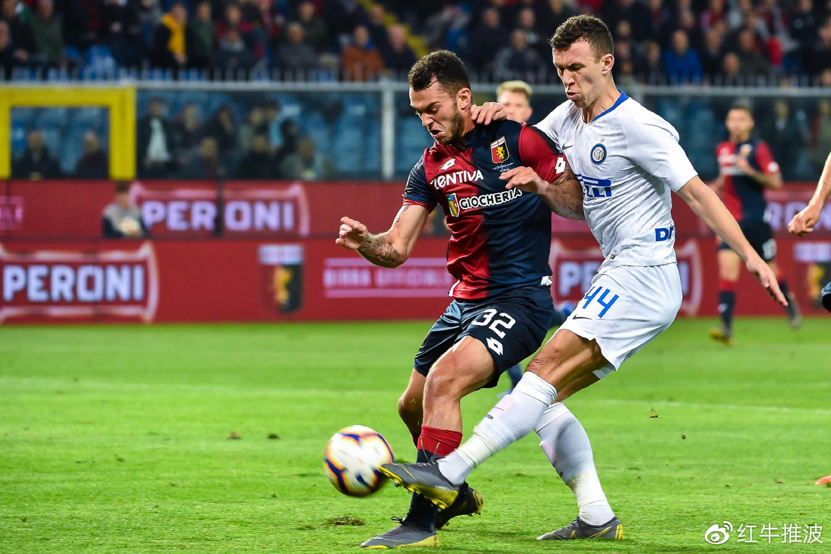 纽伦堡力争三分，保住降级区之外的位置