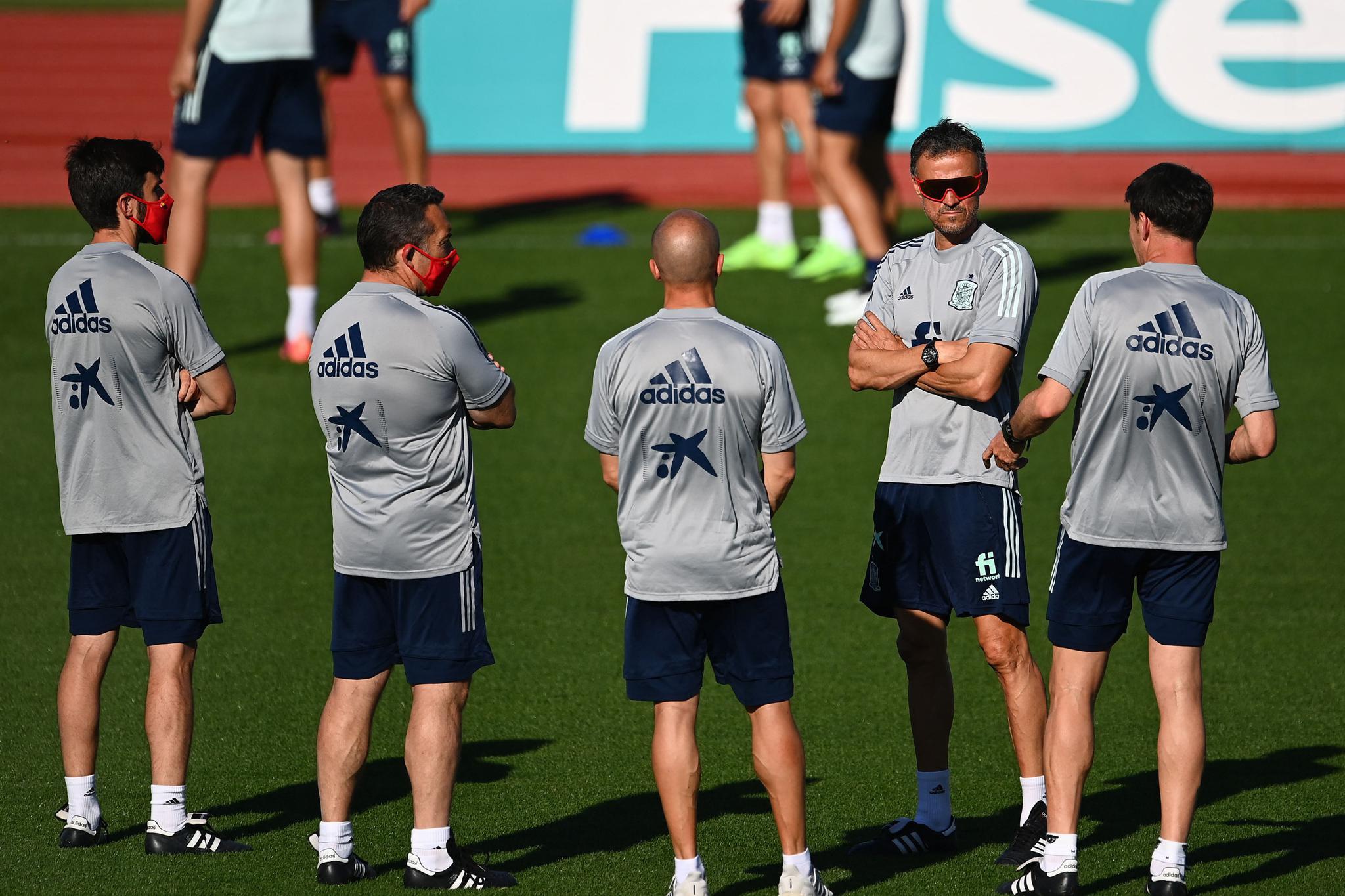 利记平台-欧锦赛资格赛前瞻，强队集结备战