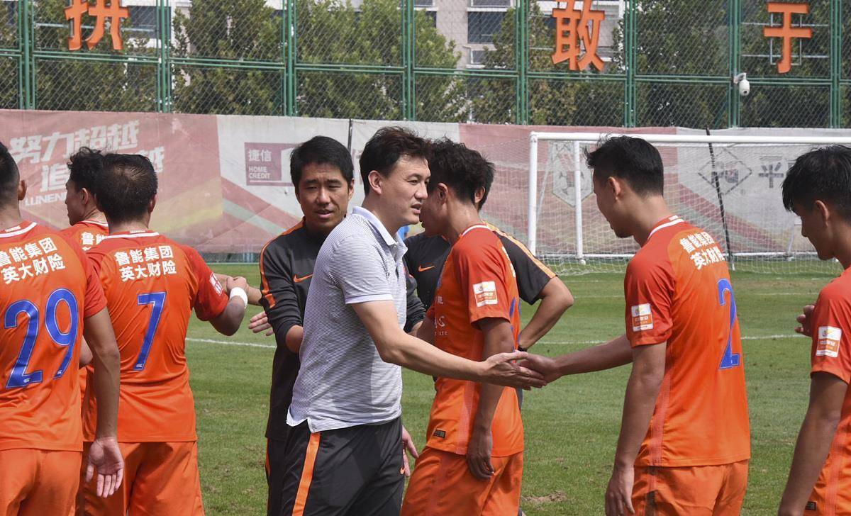 利记平台-世界级教练团队领衔强队