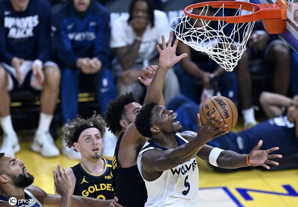 森林狼队再遇连败,打出低迷 森林狼队再遇连败,打出低迷