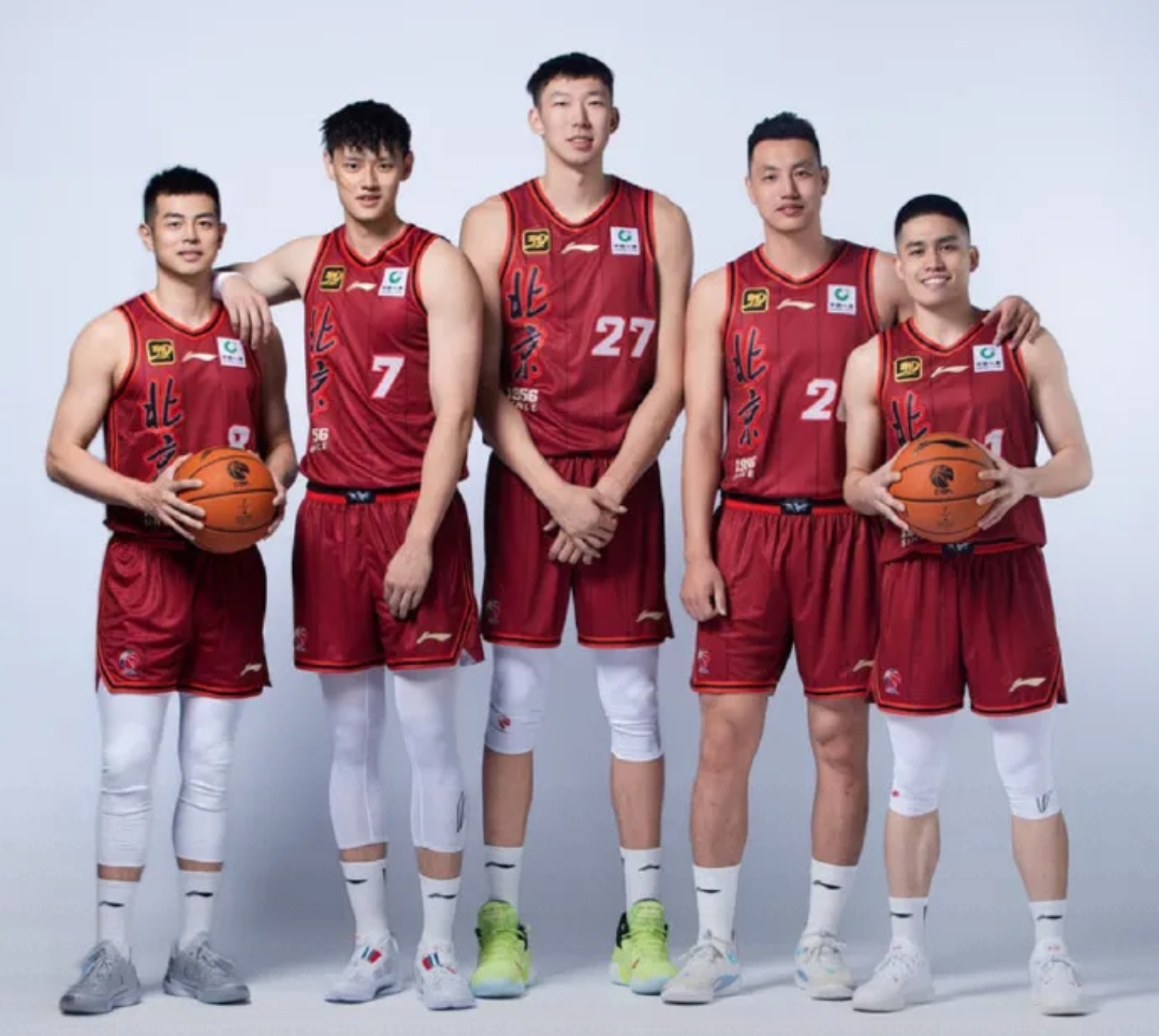 利记-球队在比赛中凭借团队合作力逆转比分获胜