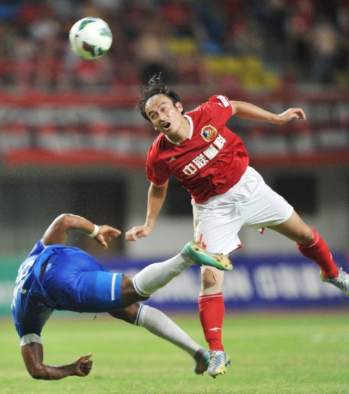 湖南建业防守及时，扼杀对手翻盘机会