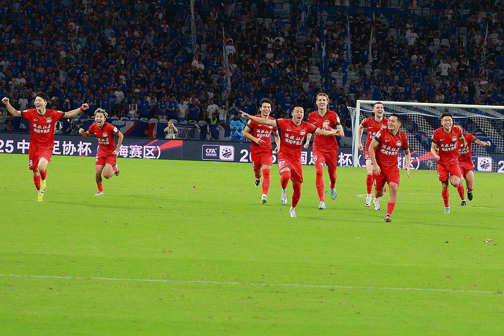 利记-争夺冠军的球队紧张备战，实力不容小觑