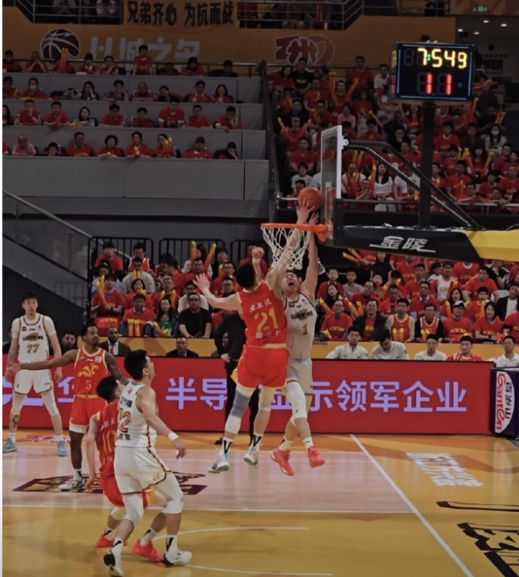 利记-争夺冠军的球队紧张备战，实力不容小觑