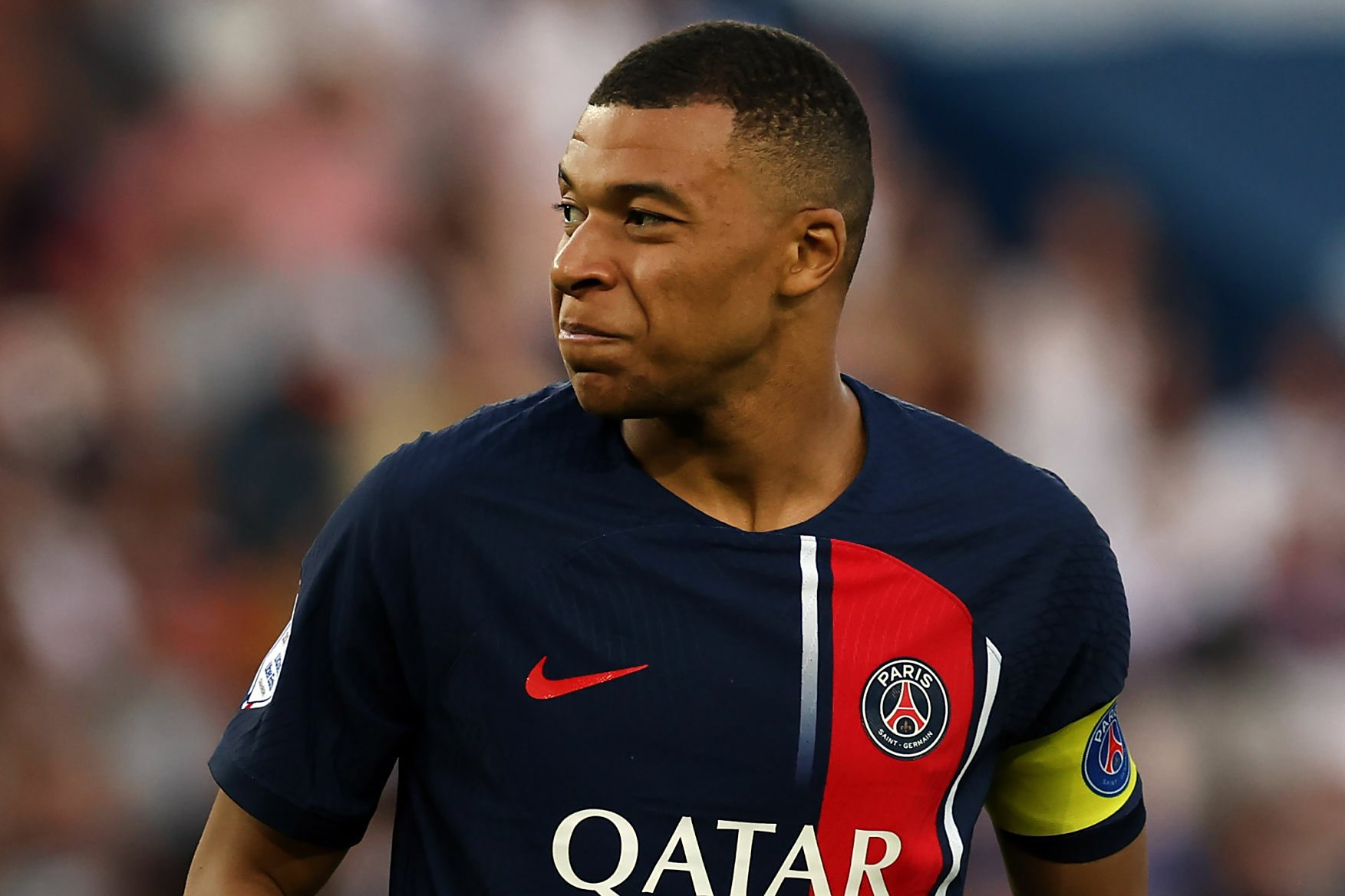 利亚尔主场战平对手,保持稳定表现 利亚尔主场战平对手,保持稳定表现