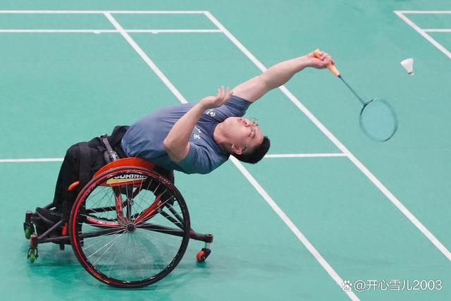 台湾羽毛球选手逆袭夺冠,感动全场 台湾羽毛球选手逆袭夺冠,感动全场