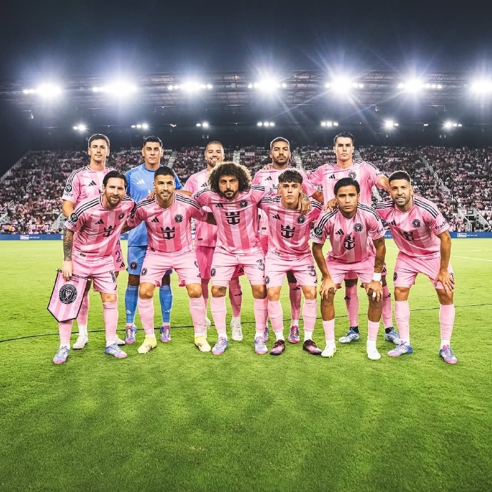 利记官网-经典巨星梅西领衔法国联赛球队出战