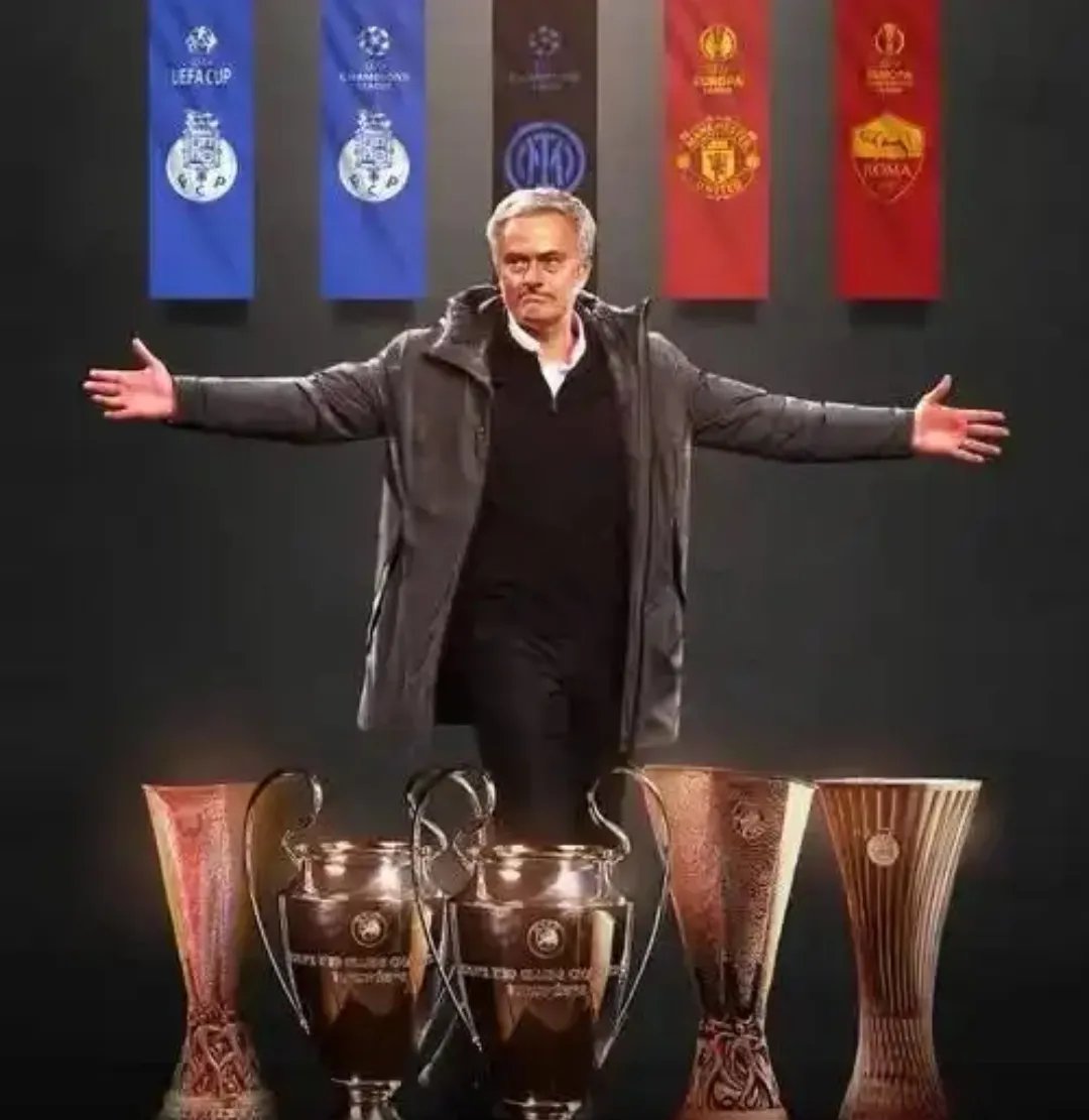 奥地利队顽强抵御，斩获世界杯奖杯