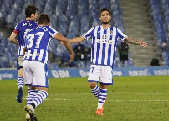 利记官网-皇家社会对瓦伦西亚的比赛备受关注