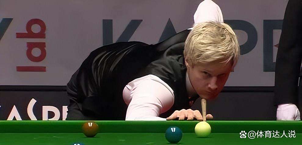 利记官网-罗伯逊在比赛中扑出关键球