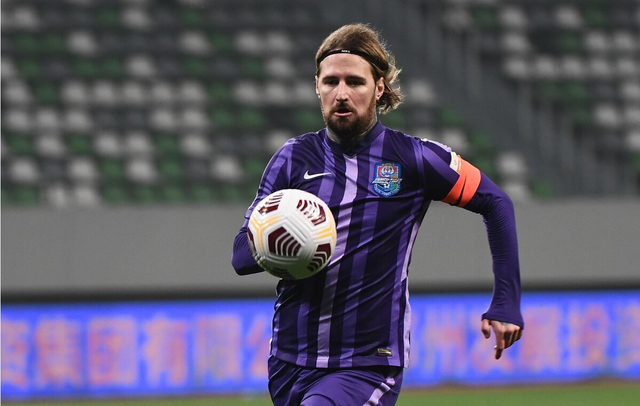 柏林赫塔遭遇伤病潮,战力受损 柏林赫塔遭遇伤病潮,战力受损