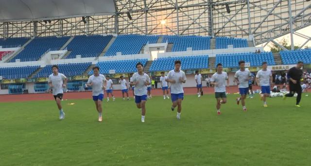 利记官方网站-关键比赛：球队全力以赴，积极备战