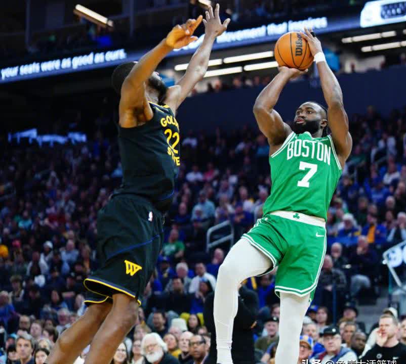 利记官方网站-凯尔特人鏖战勇士，取得胜利