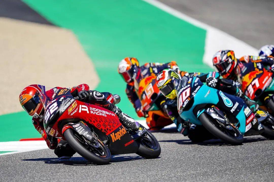 利记平台-意大利选手力压群雄，登上颁奖台