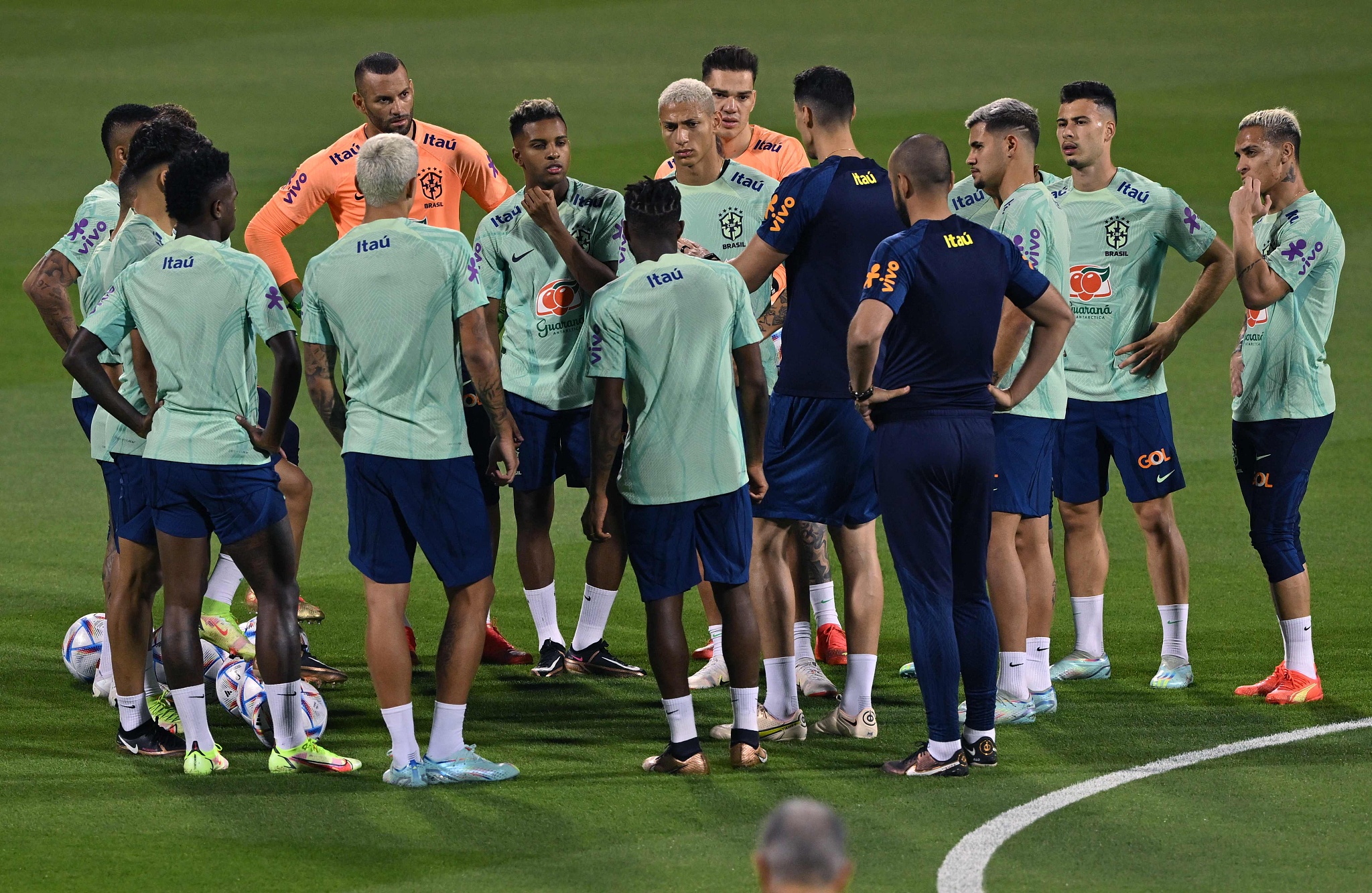 利记官网-英格兰国脚转投法国球队，引发外界猜测